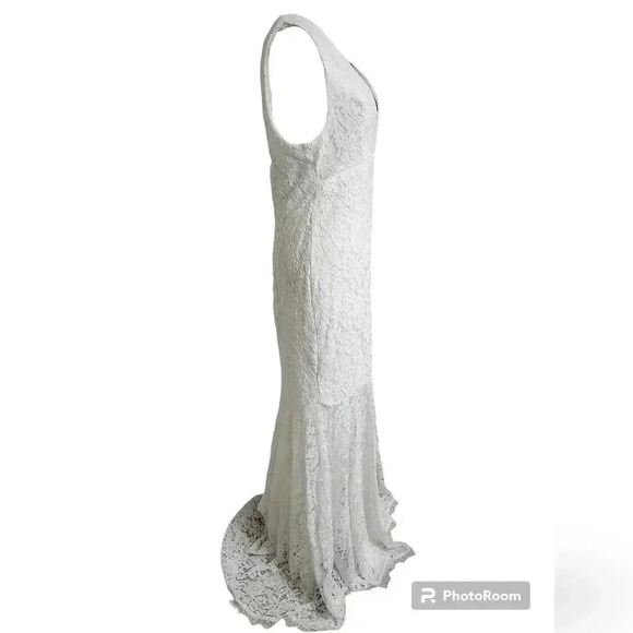 Nwt Lulu's lace fully lined wedding gown - Picture 2 of 8